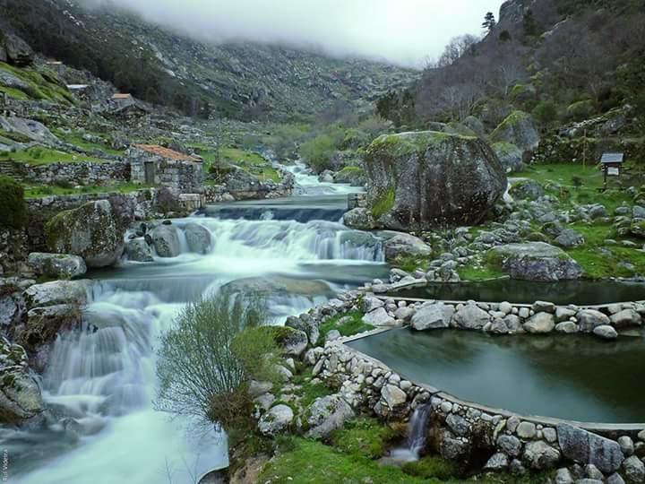 Casa Da Fonte Sagrada Hotel Loriga Kültér fotó